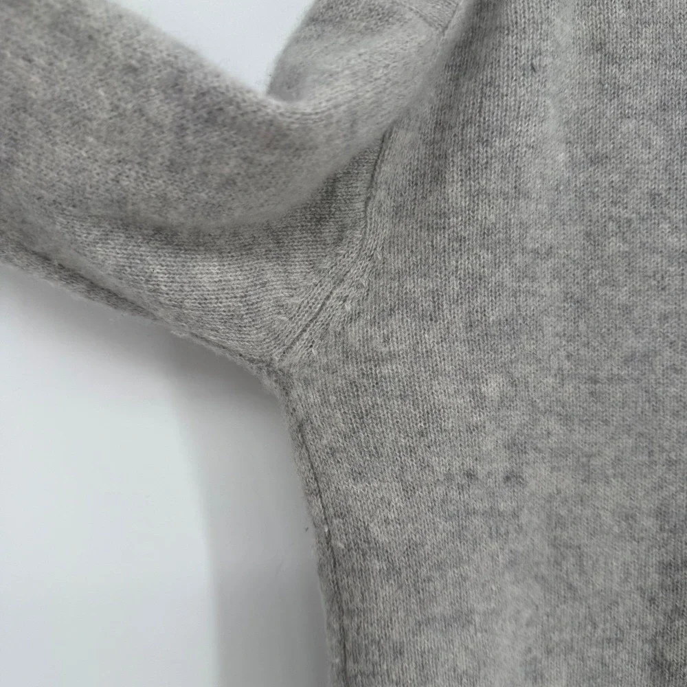 SKULL CASHMERE X SOULCYCLE 'SOUL' CREWNECK‎ CASHMERE SWEATER MEDIUM -- NOTE FLAW